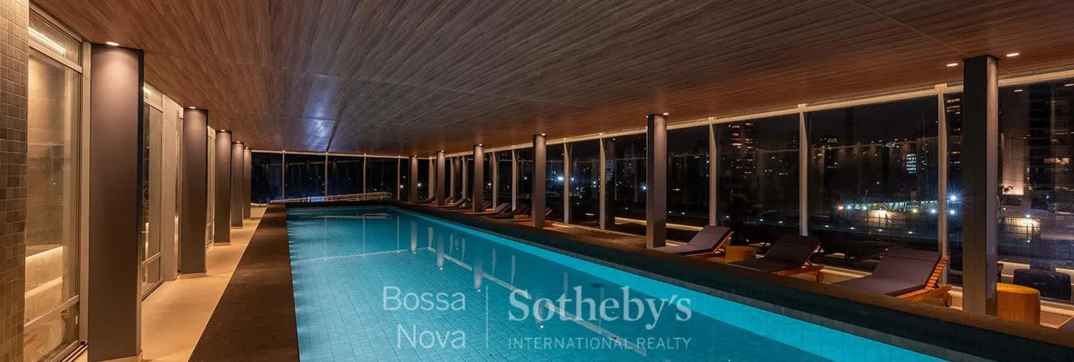 Piscina Coberta - Imagem 38