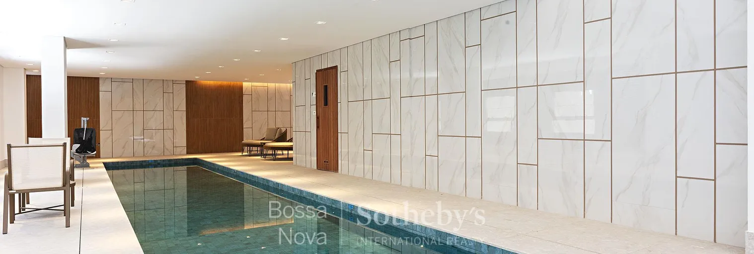 Piscina Coberta - Imagem 11
