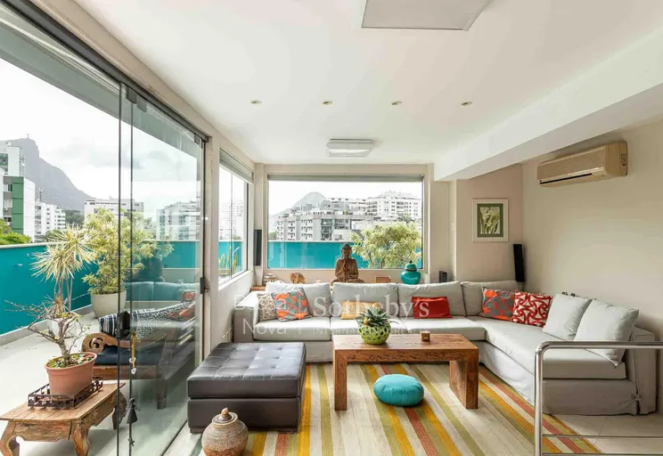 Sala de estar - Imagem 18