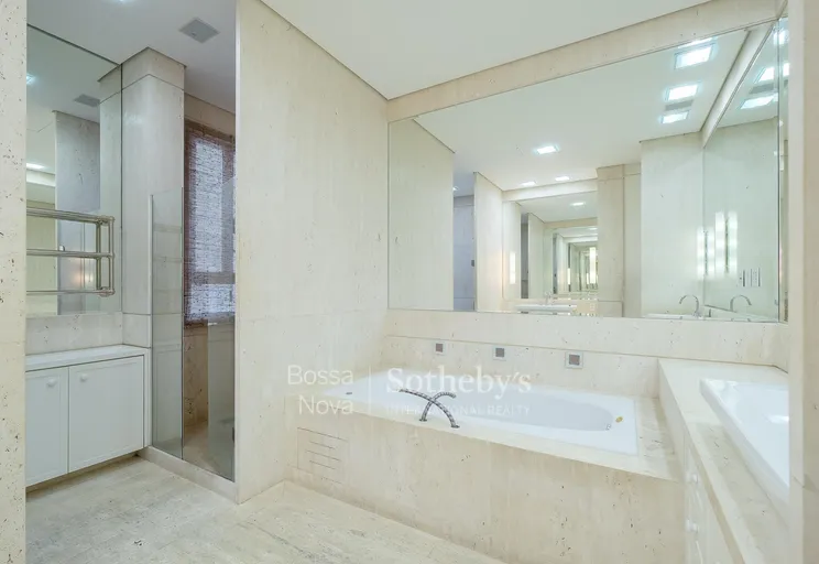 Banheiro da suíte máster - Imagem 20