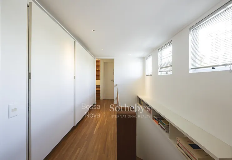 Corredor - Imagem 19