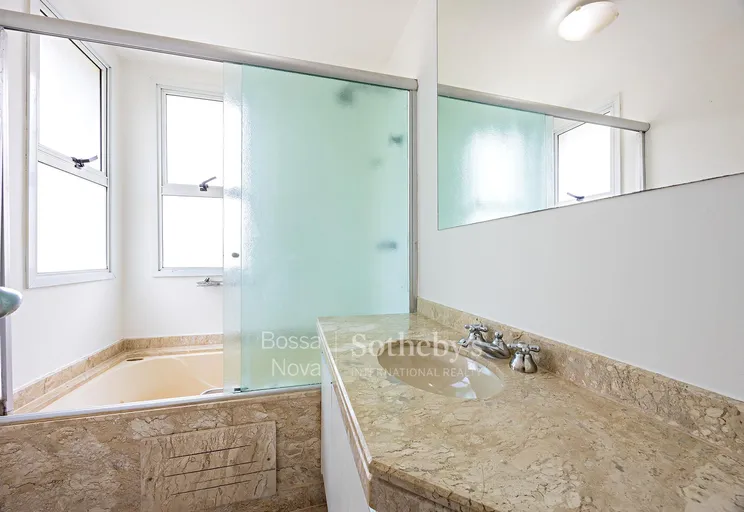 Banheiro da suíte máster - Imagem 19