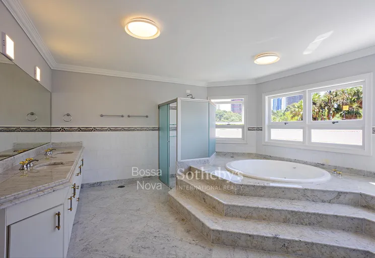 Banheiro da suíte máster - Imagem 23