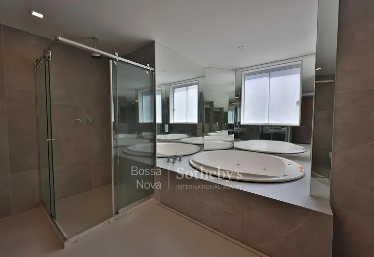 Banheiro da suíte máster - Imagem 24