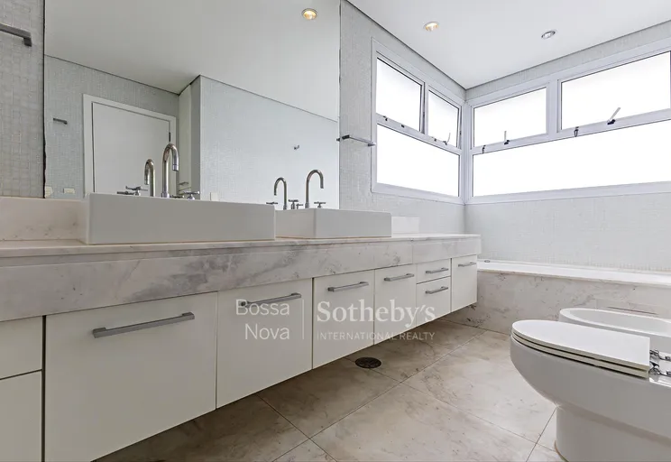 Banheiro da suíte máster - Imagem 36