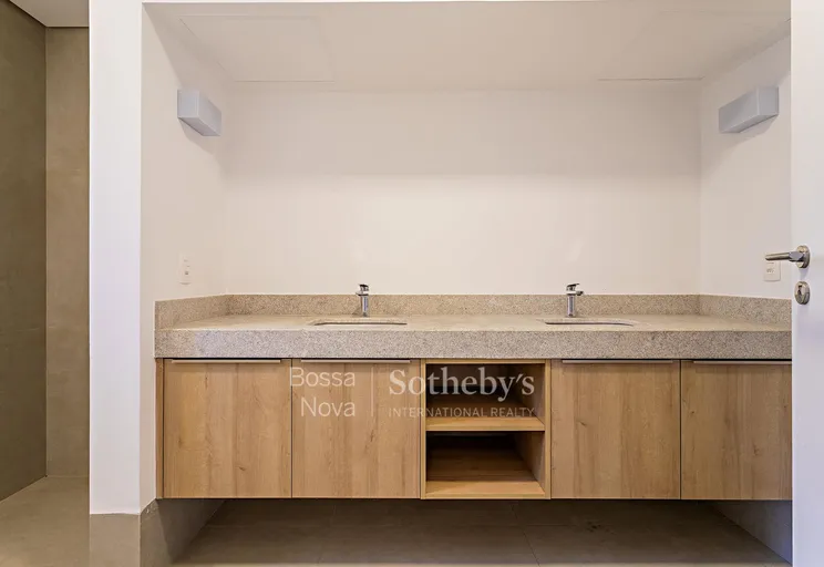 Banheiro da suíte máster - Imagem 10