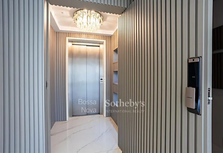 Hall - Imagem 2