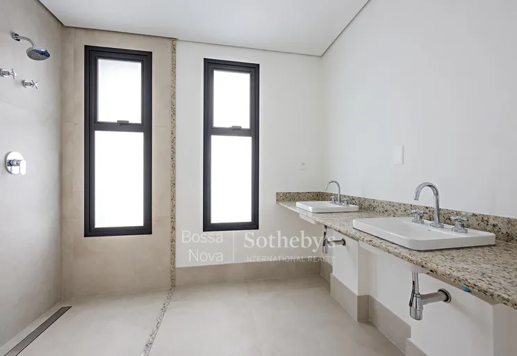 Banheiro da suíte máster - Imagem 13