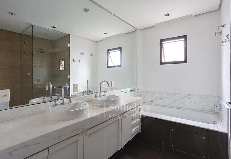 Banheiro da suíte máster - Imagem 23