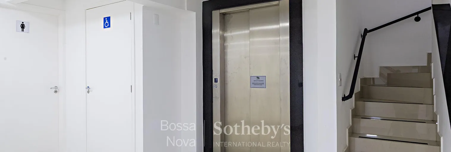 Elevador privativo - Imagem 22