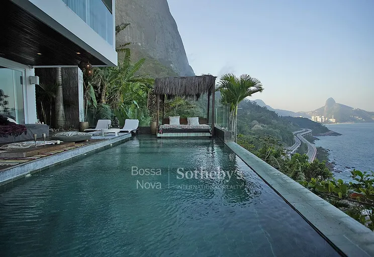 Piscina - Imagem 1