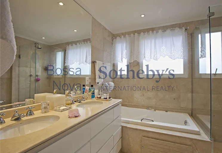 Banheiro da suíte máster - Imagem 10