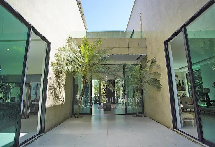 Hall - Imagem 4