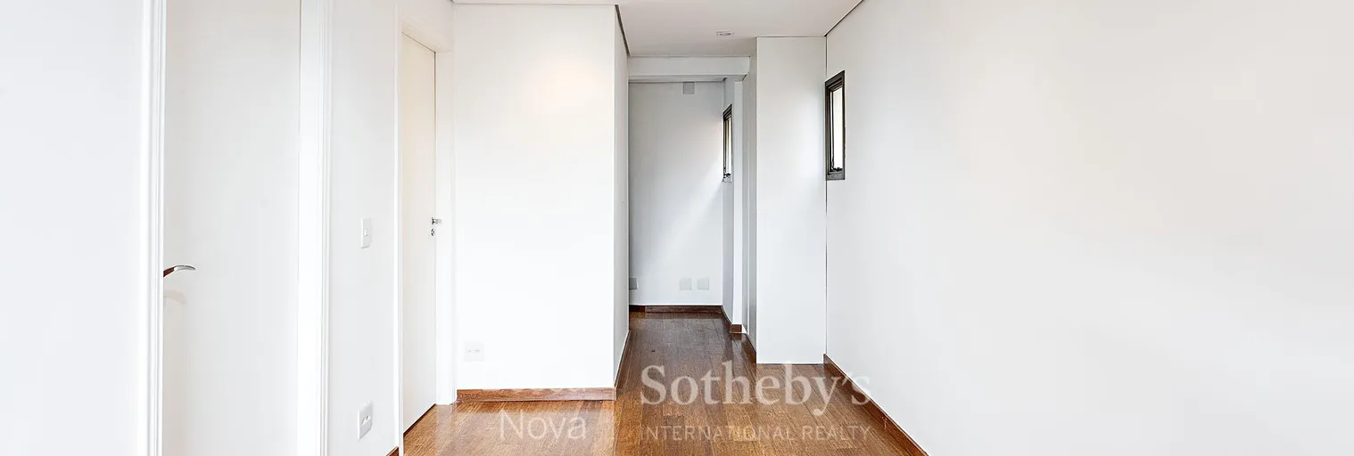 Hall - Imagem 2