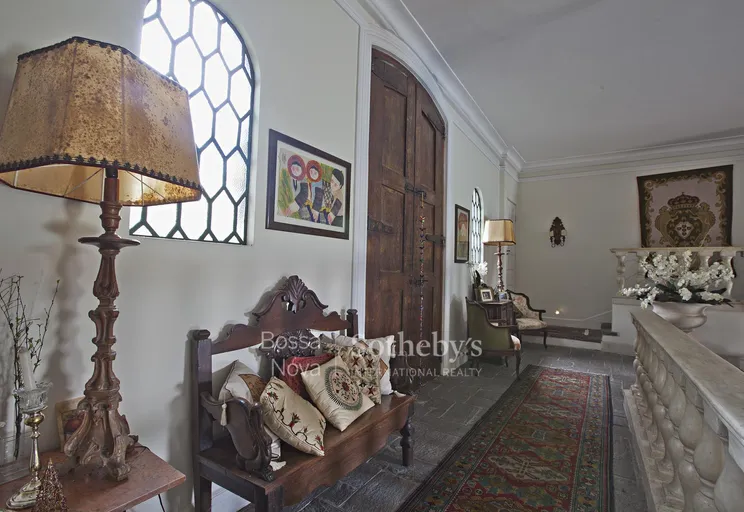 Hall - Imagem 3