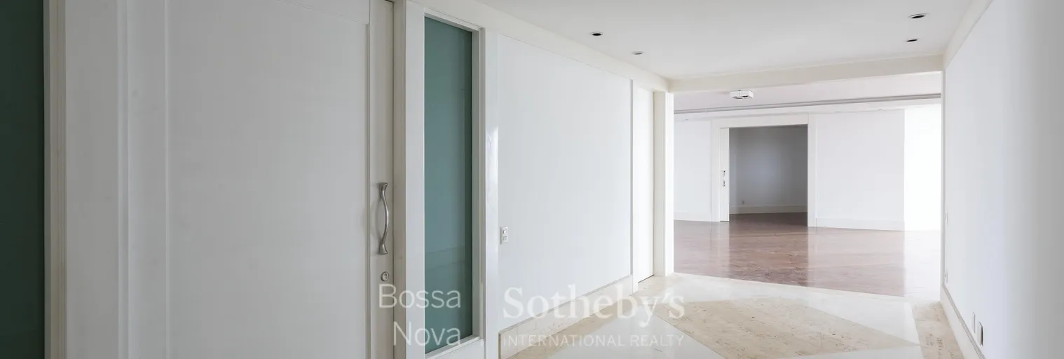 Hall - Imagem 1