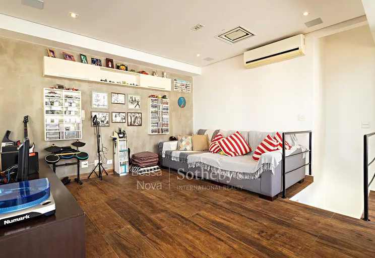 Sala íntima - Imagem 12