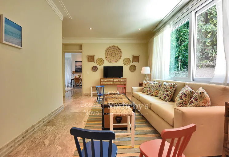 Sala íntima - Imagem 14