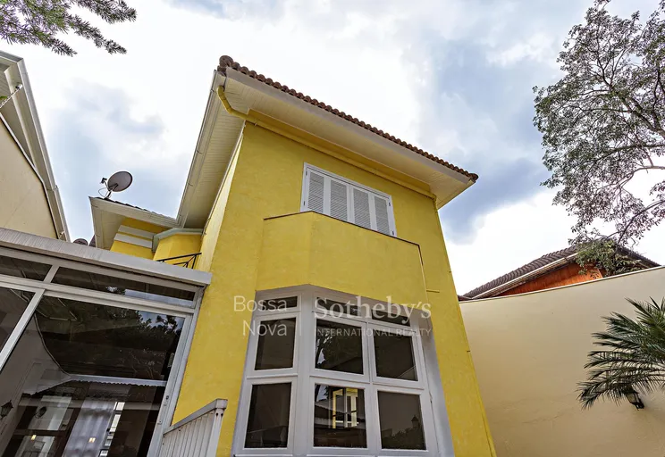 Fachada da casa - Imagem 18
