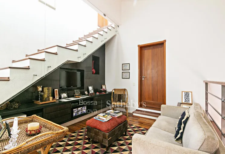 Sala íntima - Imagem 13