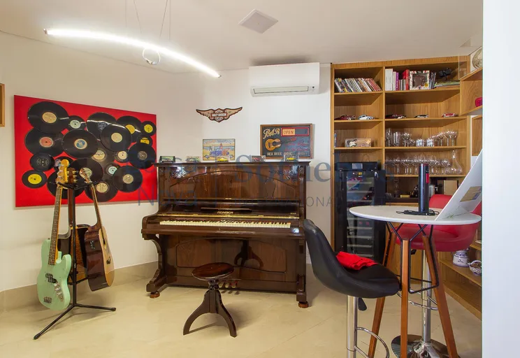 Sala íntima - Imagem 17