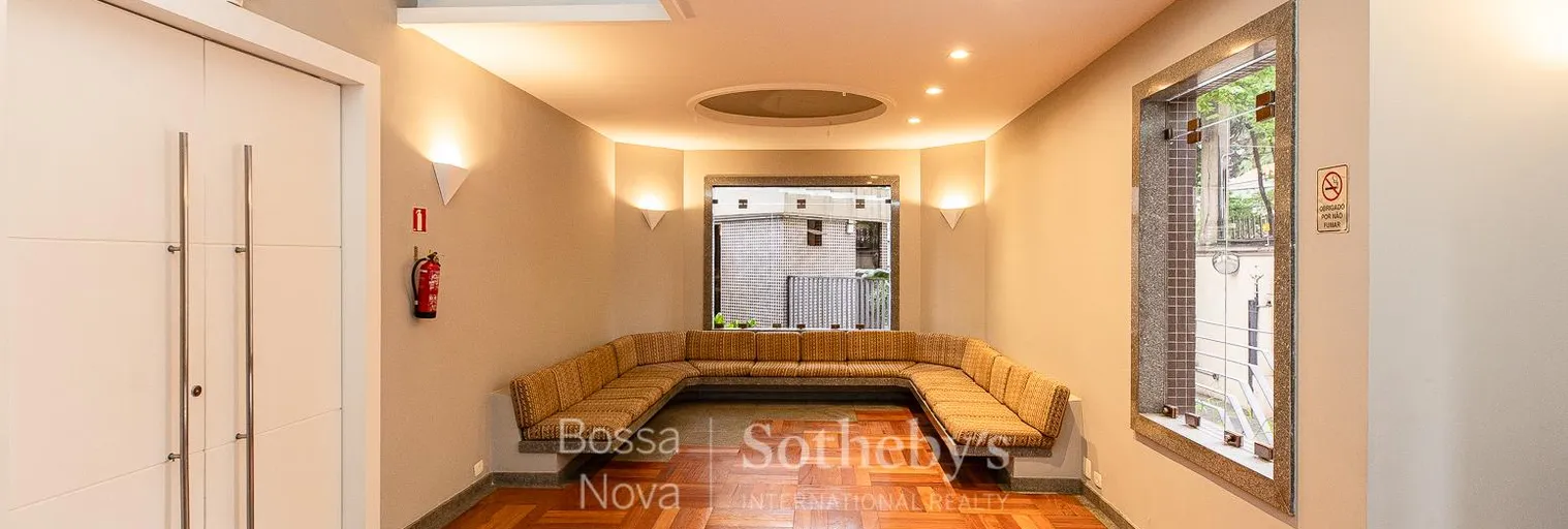 Hall - Imagem 2