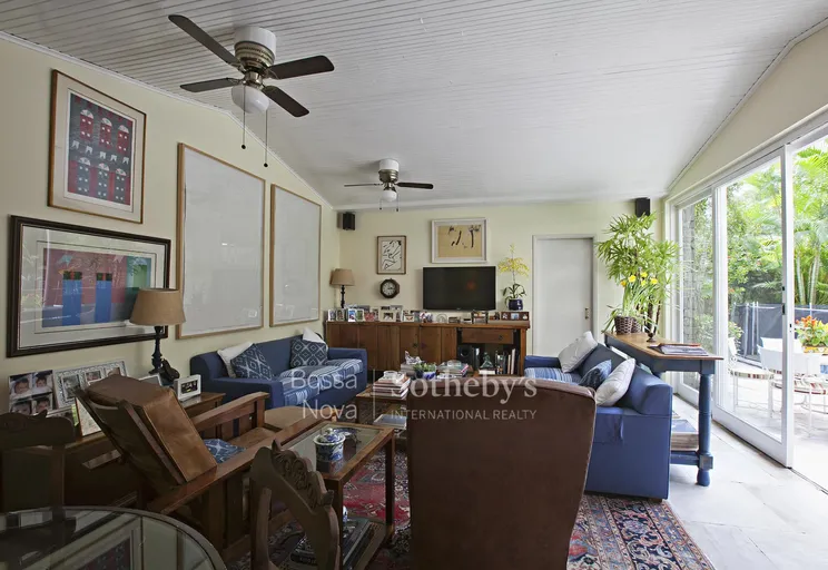 Sala íntima - Imagem 5