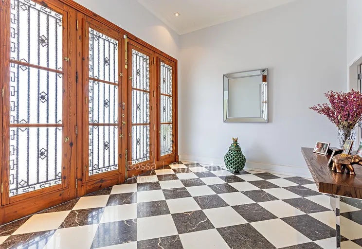 Hall - Imagem 2