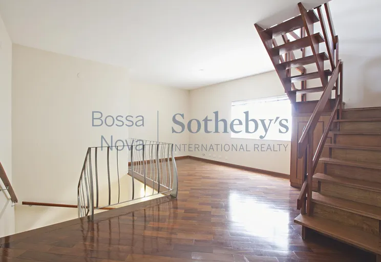 Sala íntima - Imagem 12