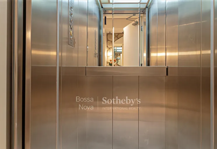 Elevador privativo - Imagem 52