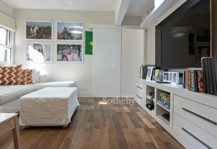 Sala íntima - Imagem 14