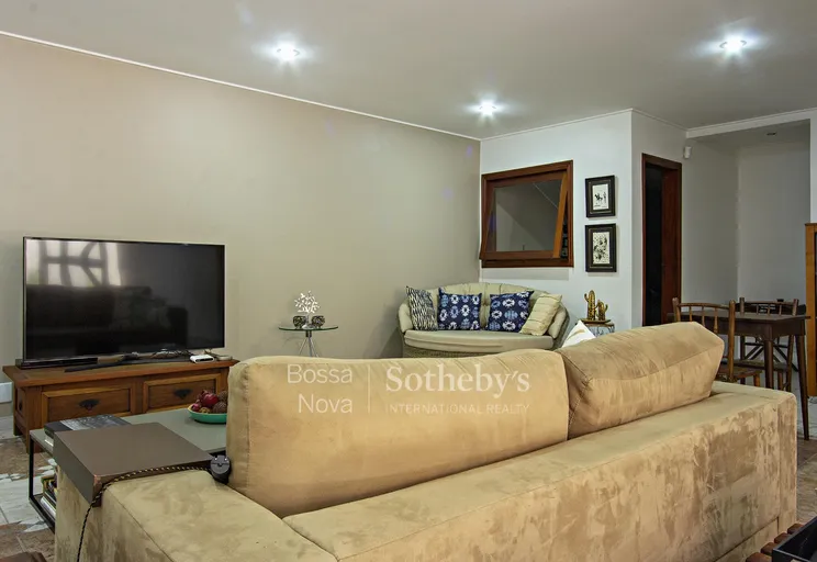 Sala íntima - Imagem 13