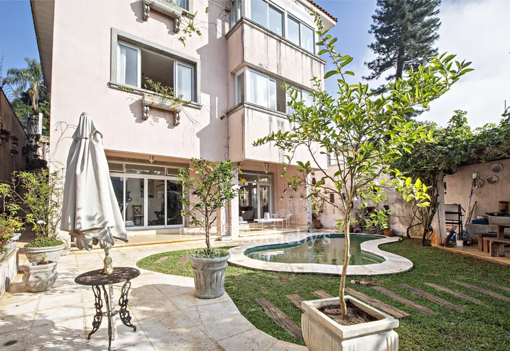 Fachada da casa - Imagem 32