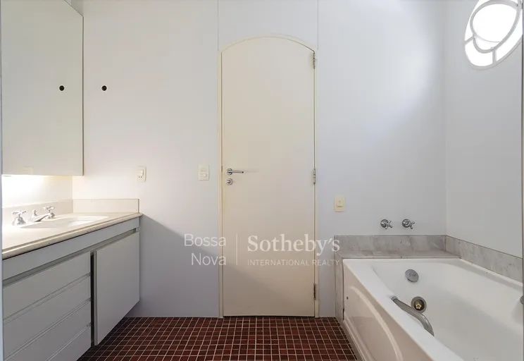 Banheiro da suíte máster - Imagem 13