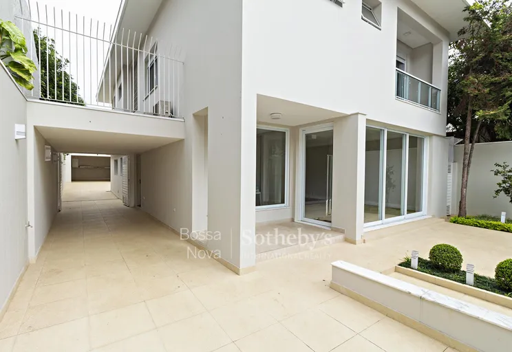 Fachada da casa - Imagem 24