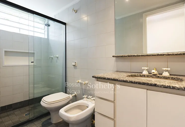 Banheiro da suíte 3 - Imagem 34