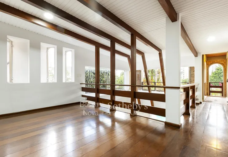 Sala íntima - Imagem 14