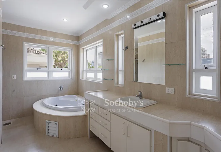 Banheiro da suíte máster - Imagem 21