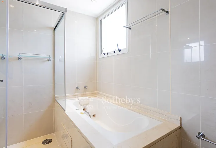 Banheiro da suíte máster - Imagem 30