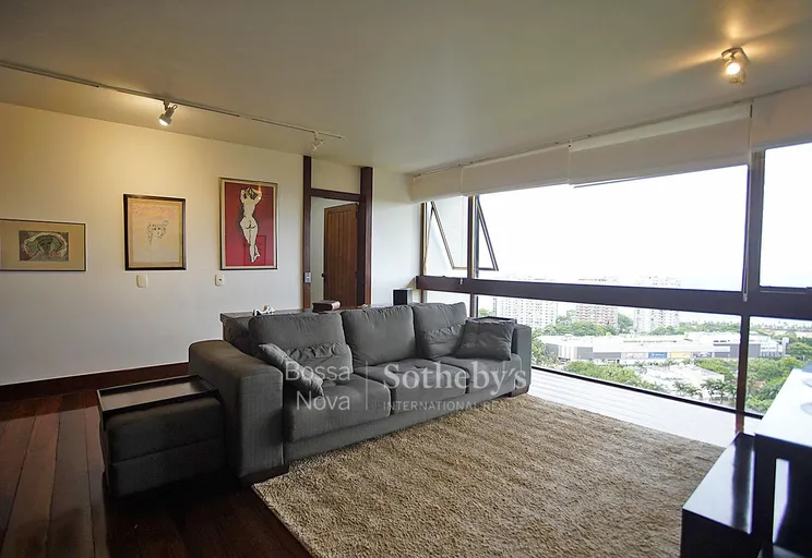 Sala íntima - Imagem 32
