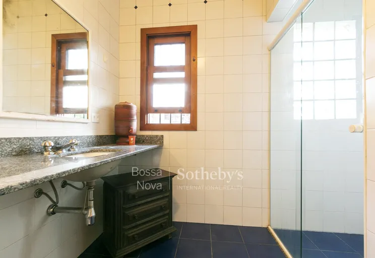 Banheiro da suíte 1 - Imagem 19