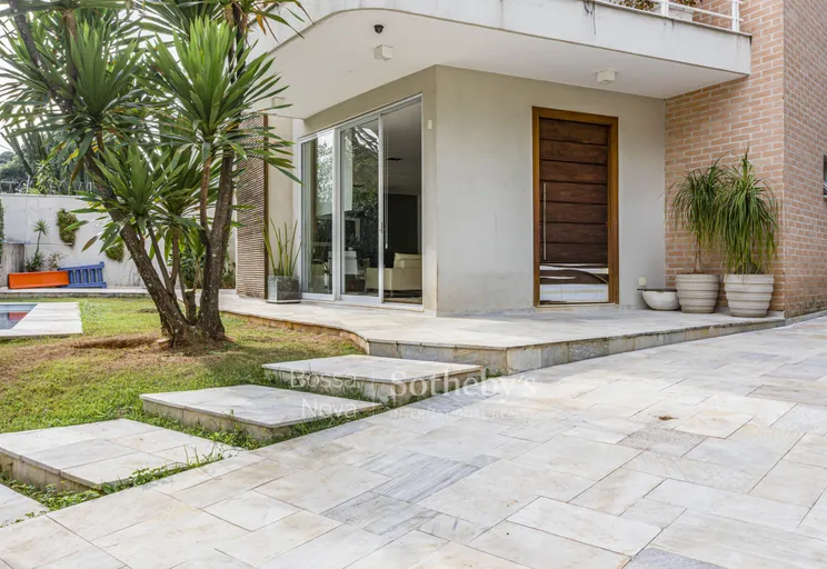 Fachada da casa - Imagem 13