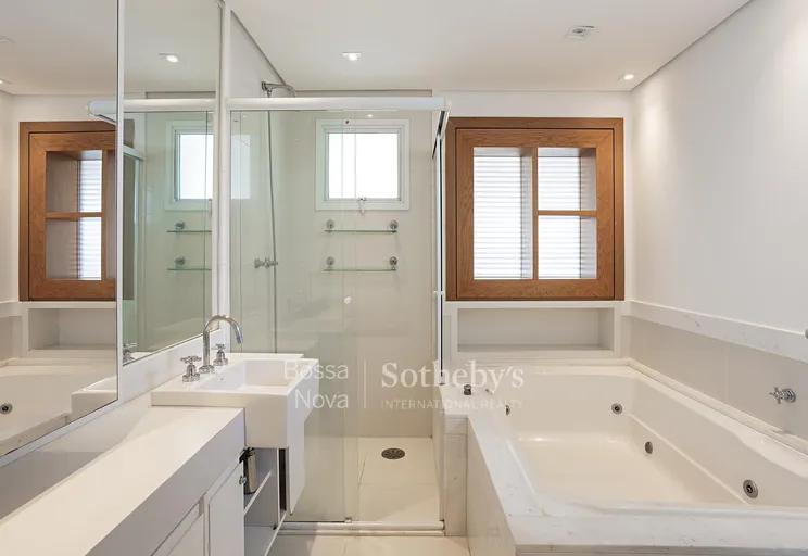 Banheiro da suíte máster - Imagem 30