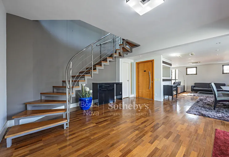 Hall - Imagem 3