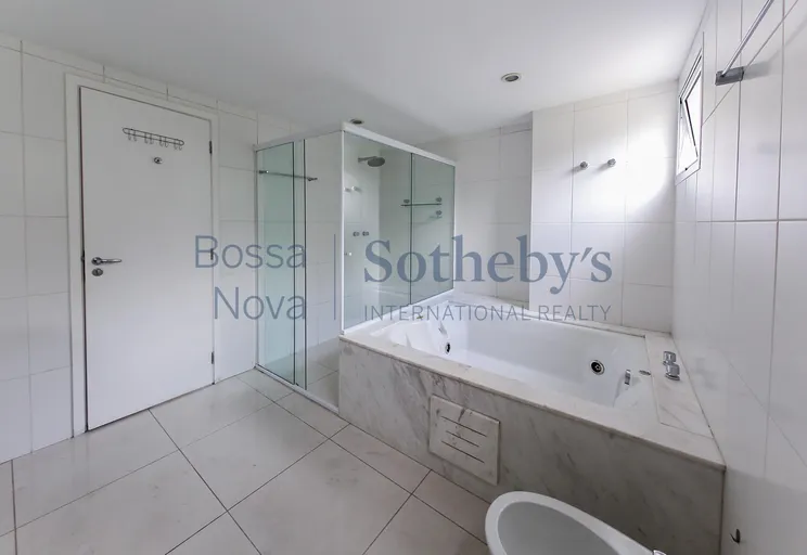 Banheiro da suíte máster - Imagem 23