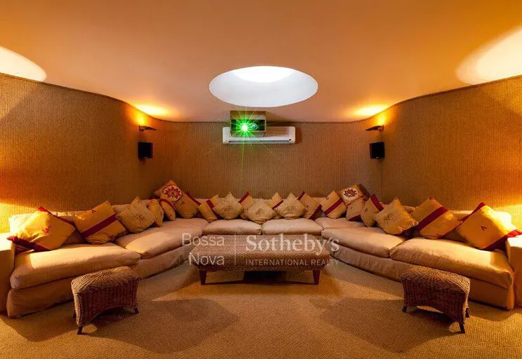 Sala íntima - Imagem 11