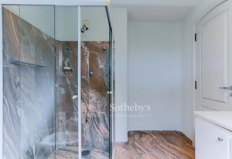 Banheiro da suíte 2 - Imagem 37