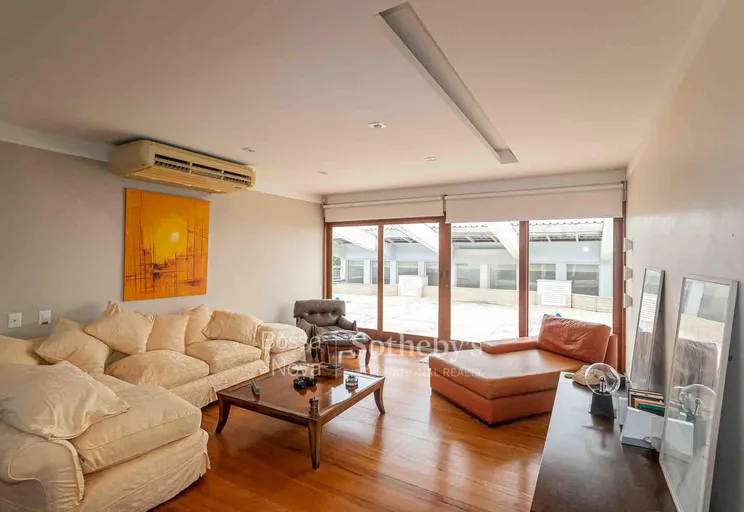 Sala íntima - Imagem 19