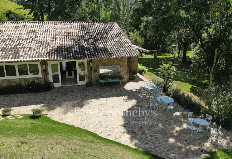 Fachada da casa - Imagem 15