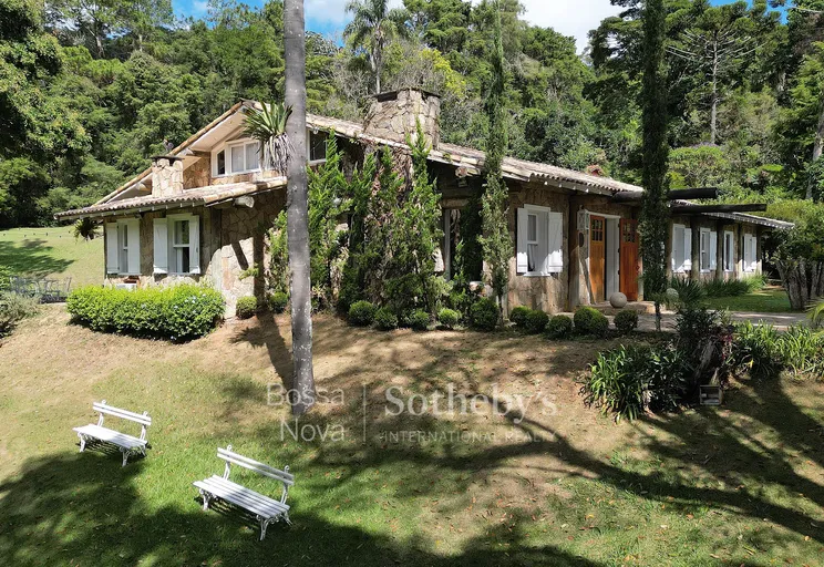 Fachada da casa - Imagem 16